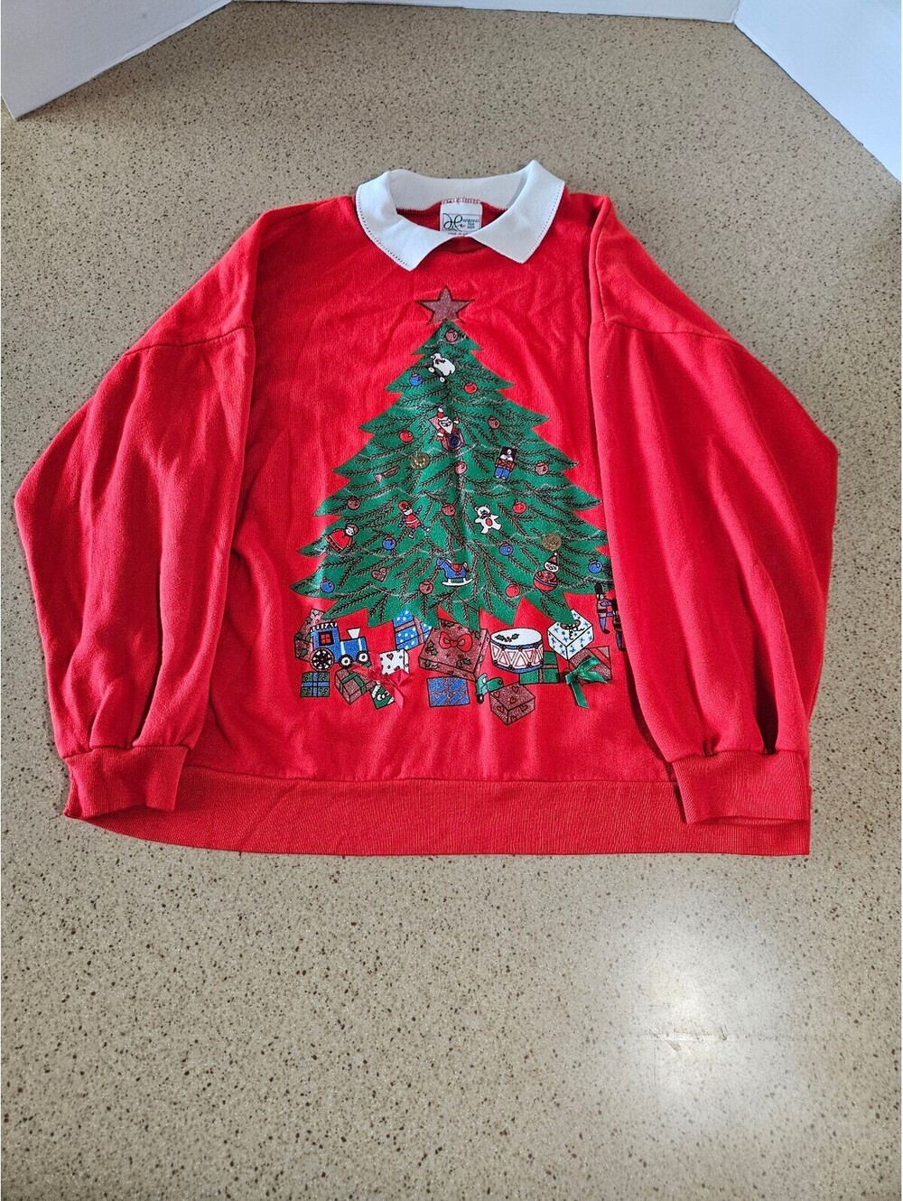 Haband For Her red Christmas tree collared sweatshirt